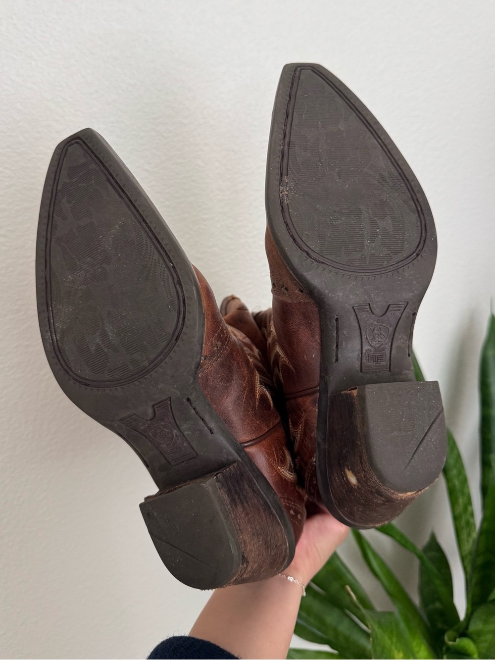 Ariat Brown Leather Western Boots - Picture 4 of 4